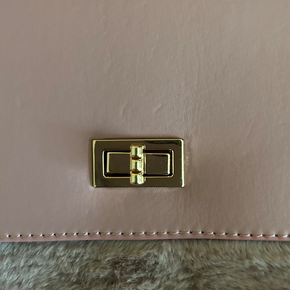 Purse - Picture 6 of 7
